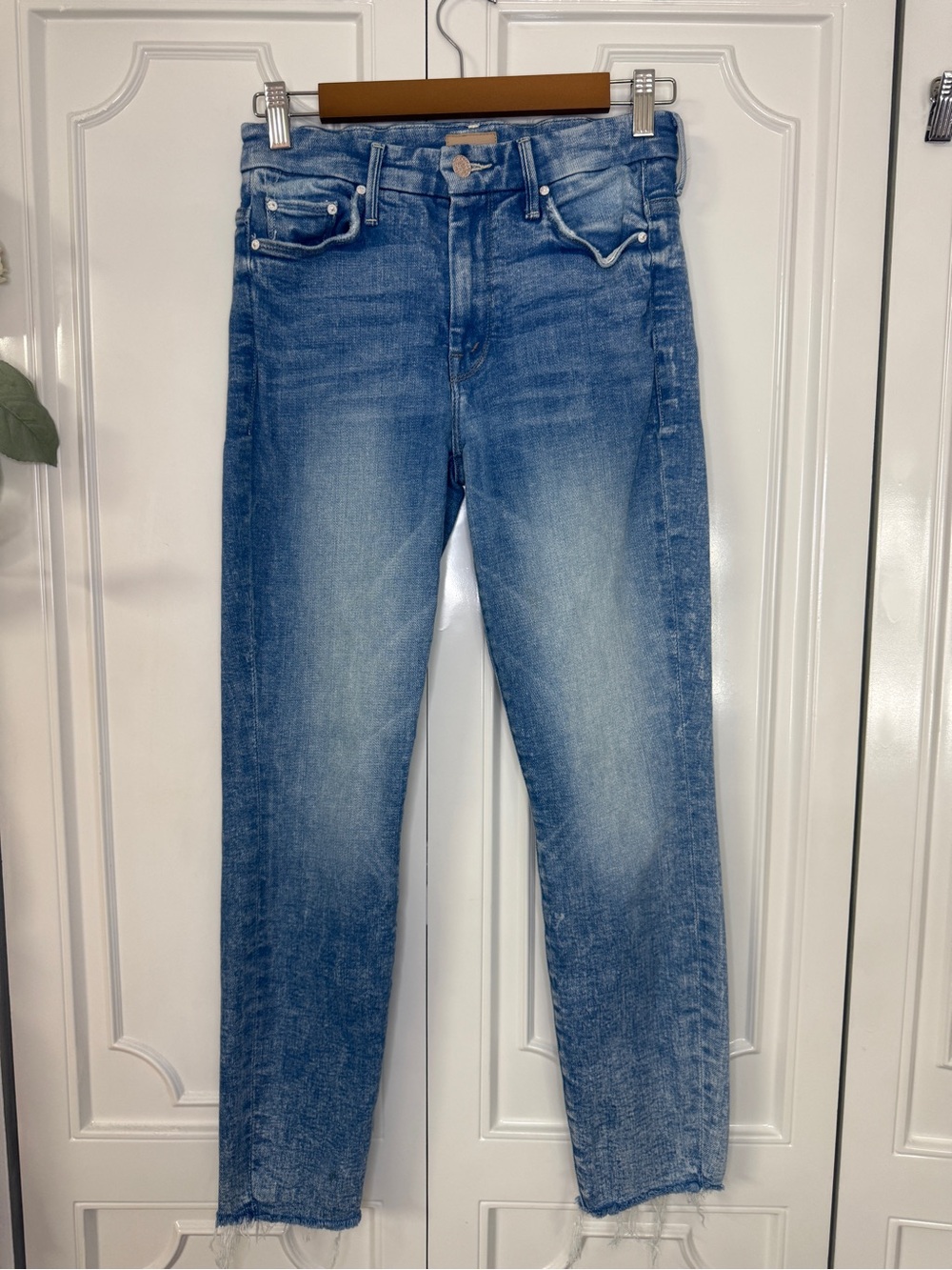 MOTHER High Waisted Looker Ankle Fray Straight Jeans in Light Blue Wash